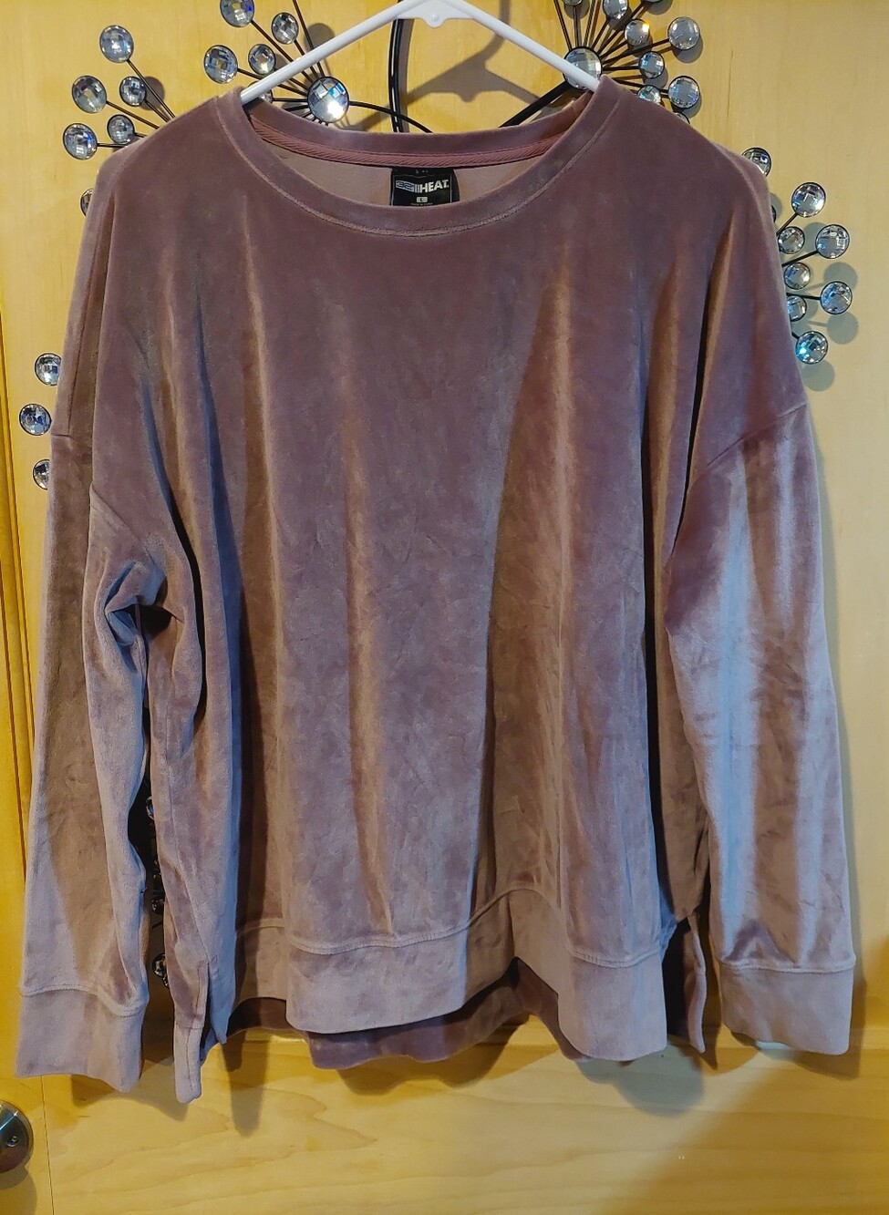 32 degree heat velour top